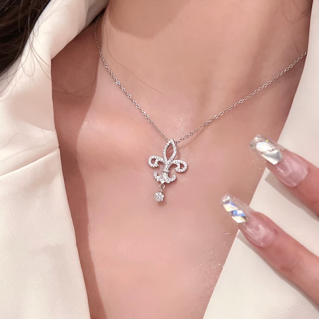 Tiffany & Co Fleur-de-lis Diamond Pendant Necklace